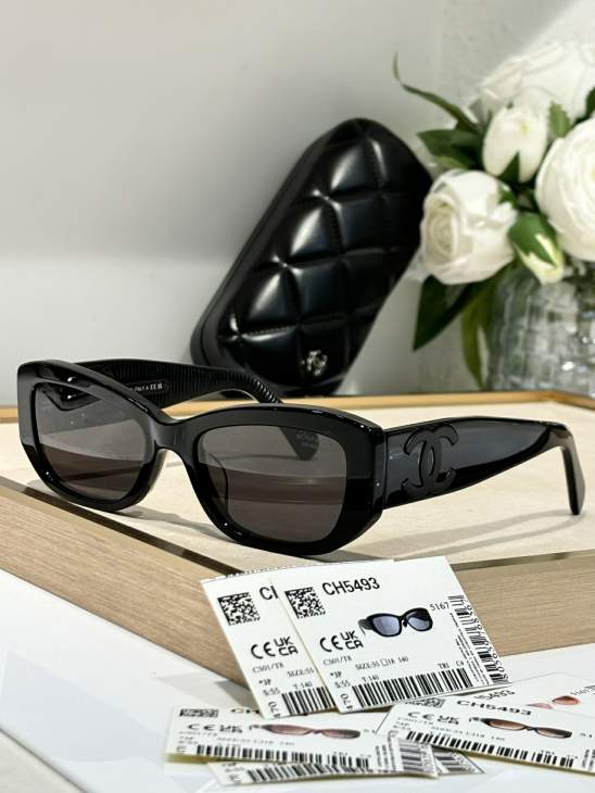 Picture of Chanel Sunglasses _SKUfw76989919fw